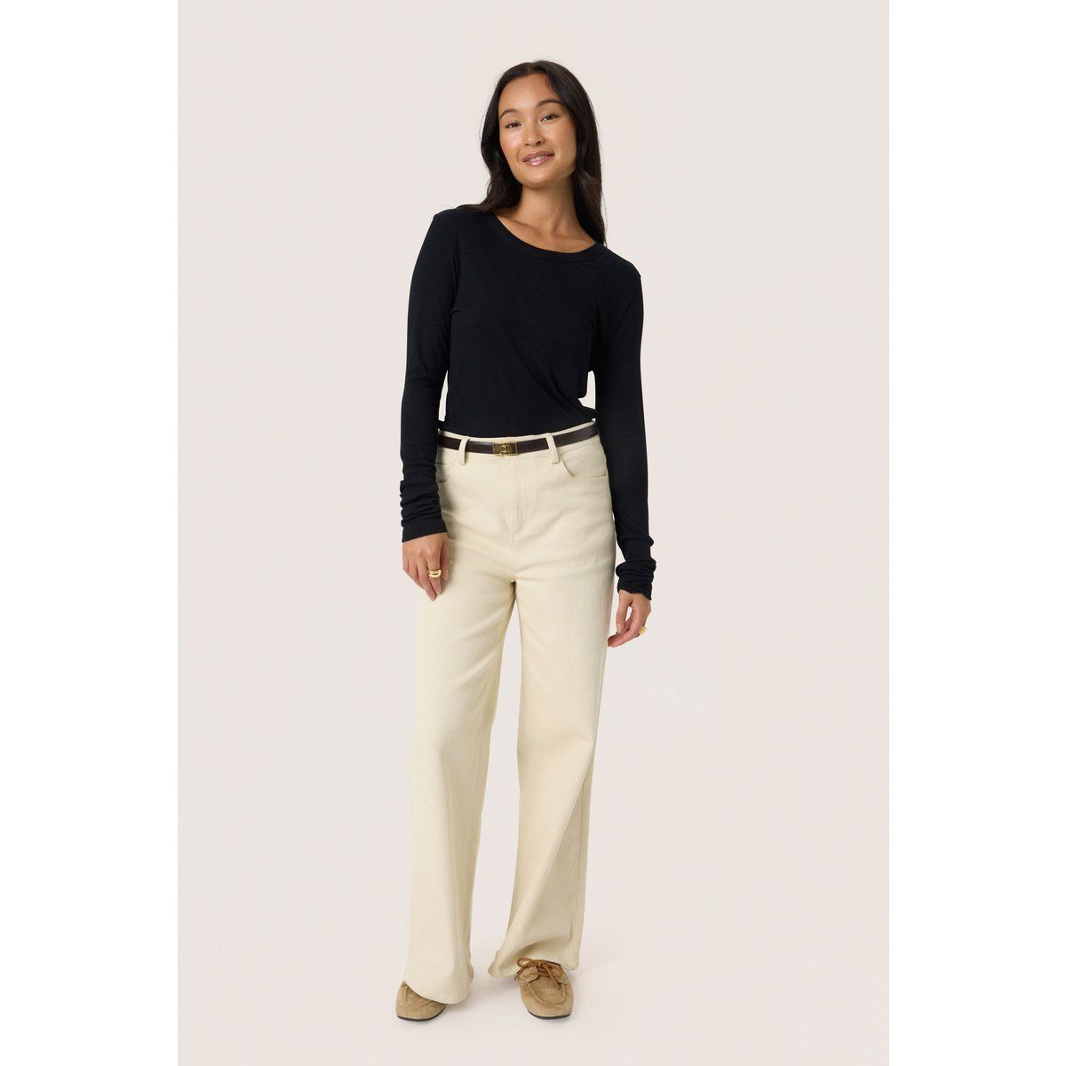 Körpernahes Langarmshirt-Basic