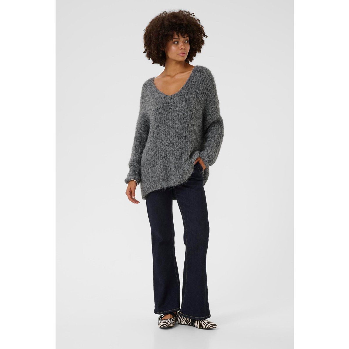 Oversize-Strickpullover mit V-Ausschnitt