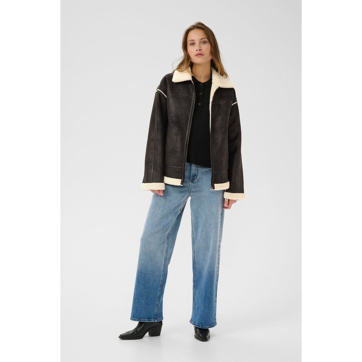 Boxige Fliegerjacke im Shearling-Stil