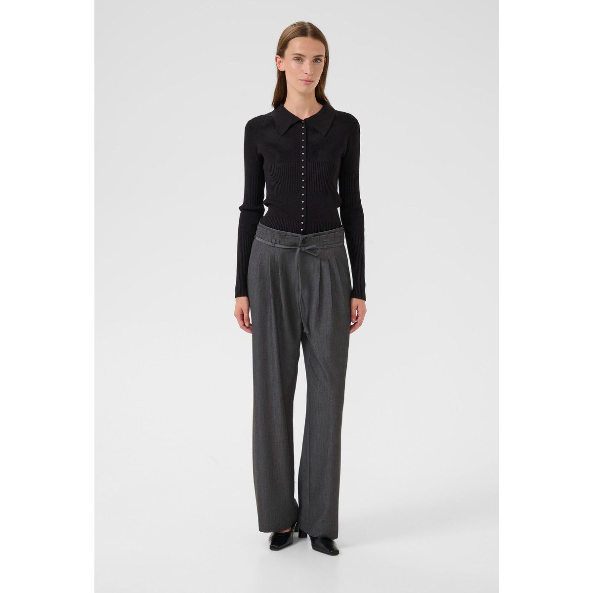 Weite Bundfaltenhose mit Hoher Taille