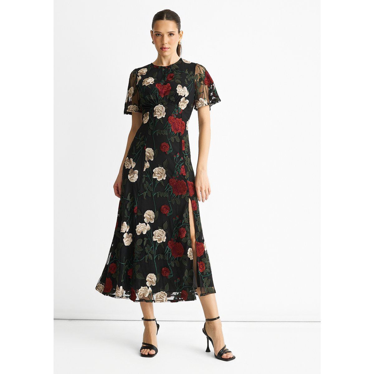 Besticktes Mesh-Midikleid mit Flatterärmeln