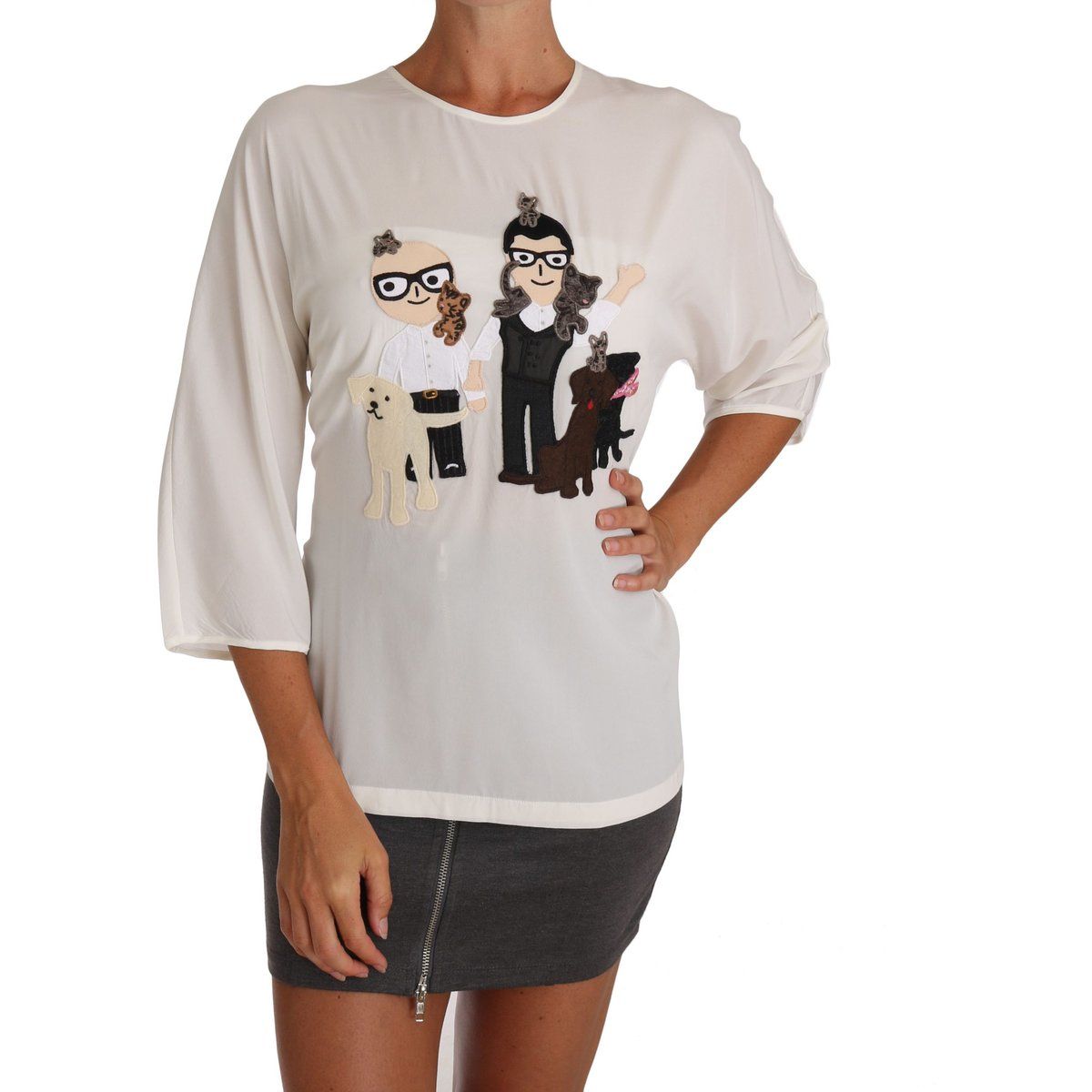 Seidenbluse mit Charakter-Applikation