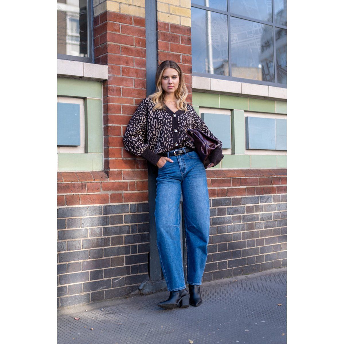 Jeans mit Barrel-Leg-Schnitt