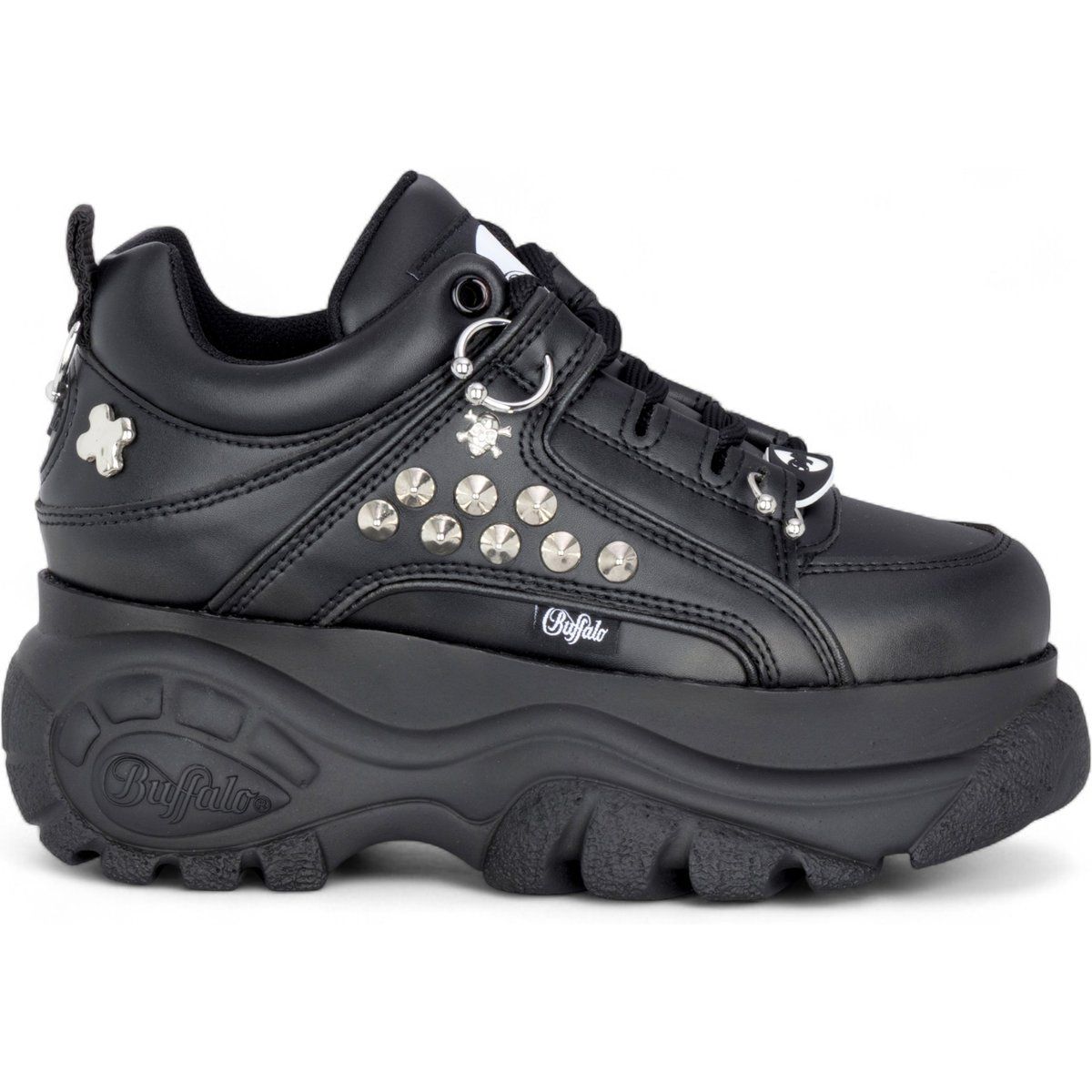 Plateau-Sneaker mit Punk-Nieten