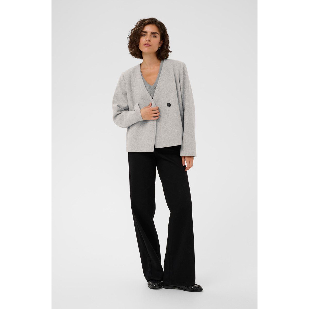Minimalistische Jacke mit V-Ausschnitt