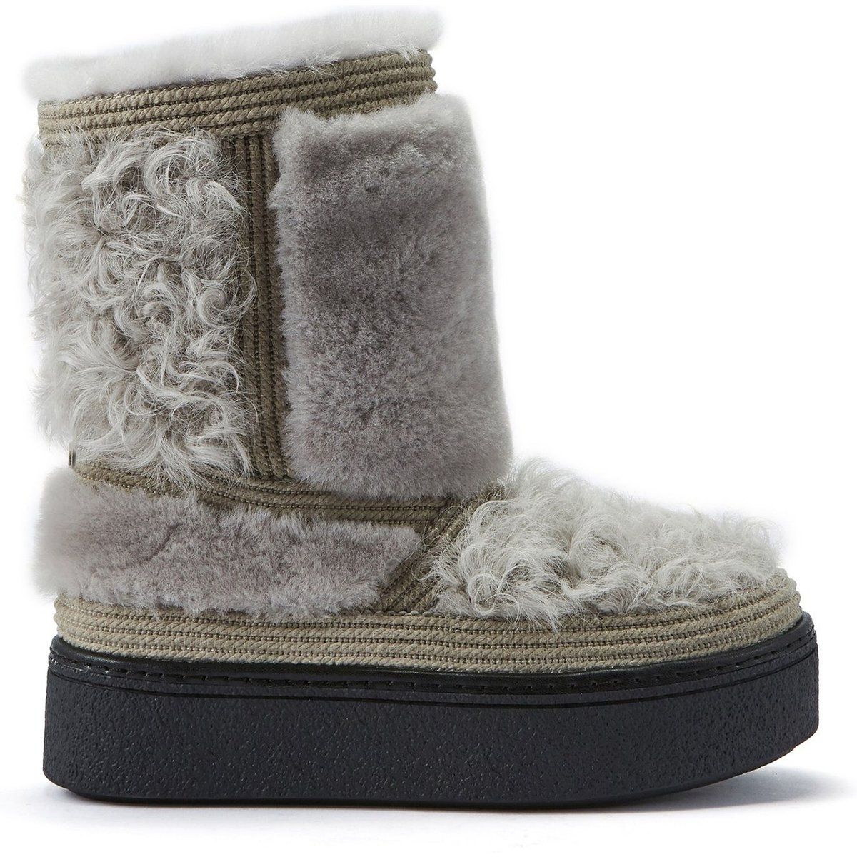 Strukturierte Lammfell Plateau Winterstiefel