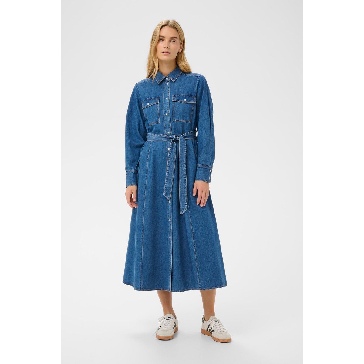 Klassisches Denim-Midi-Hemdkleid