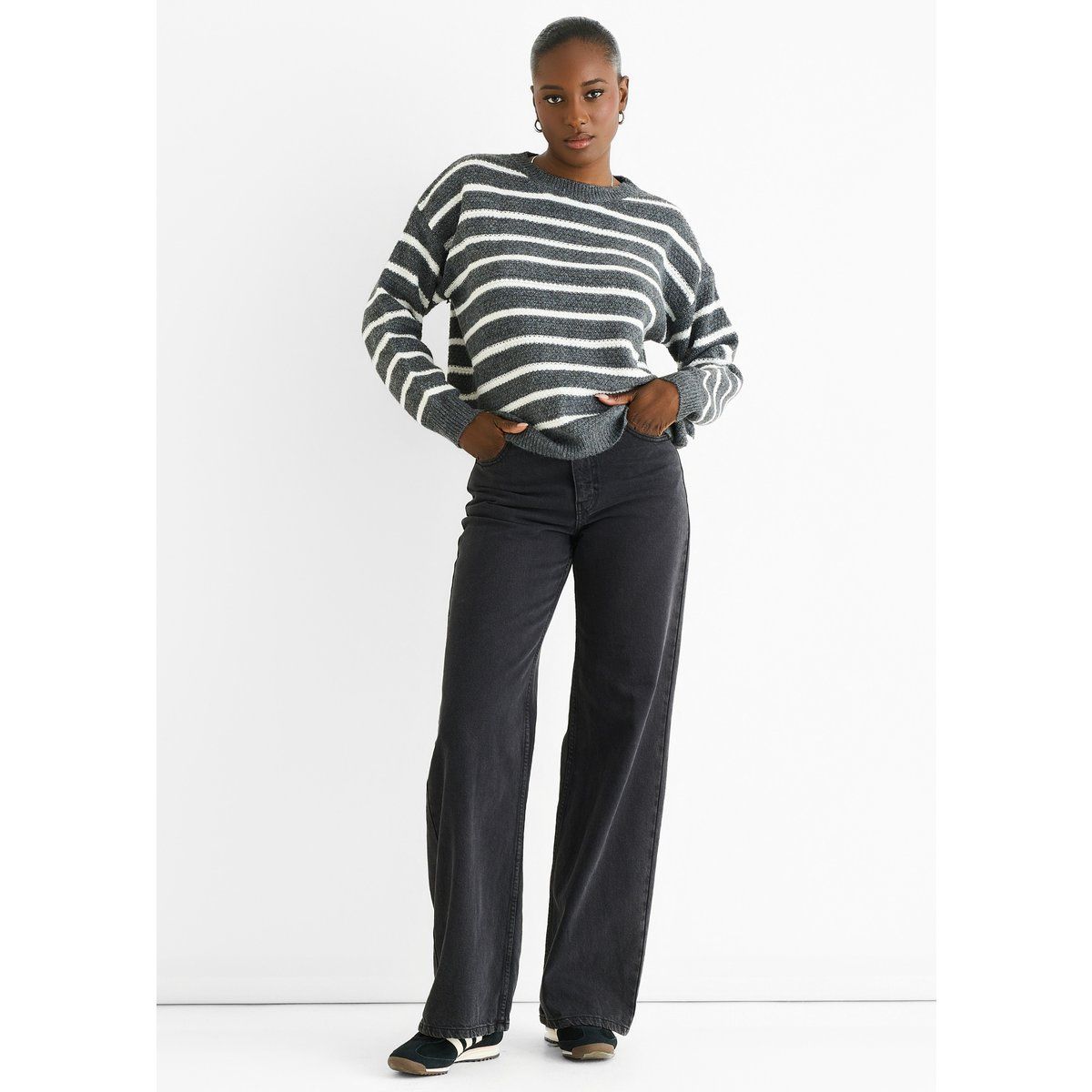 Gestreifter Grobstrick-Oversize-Pullover