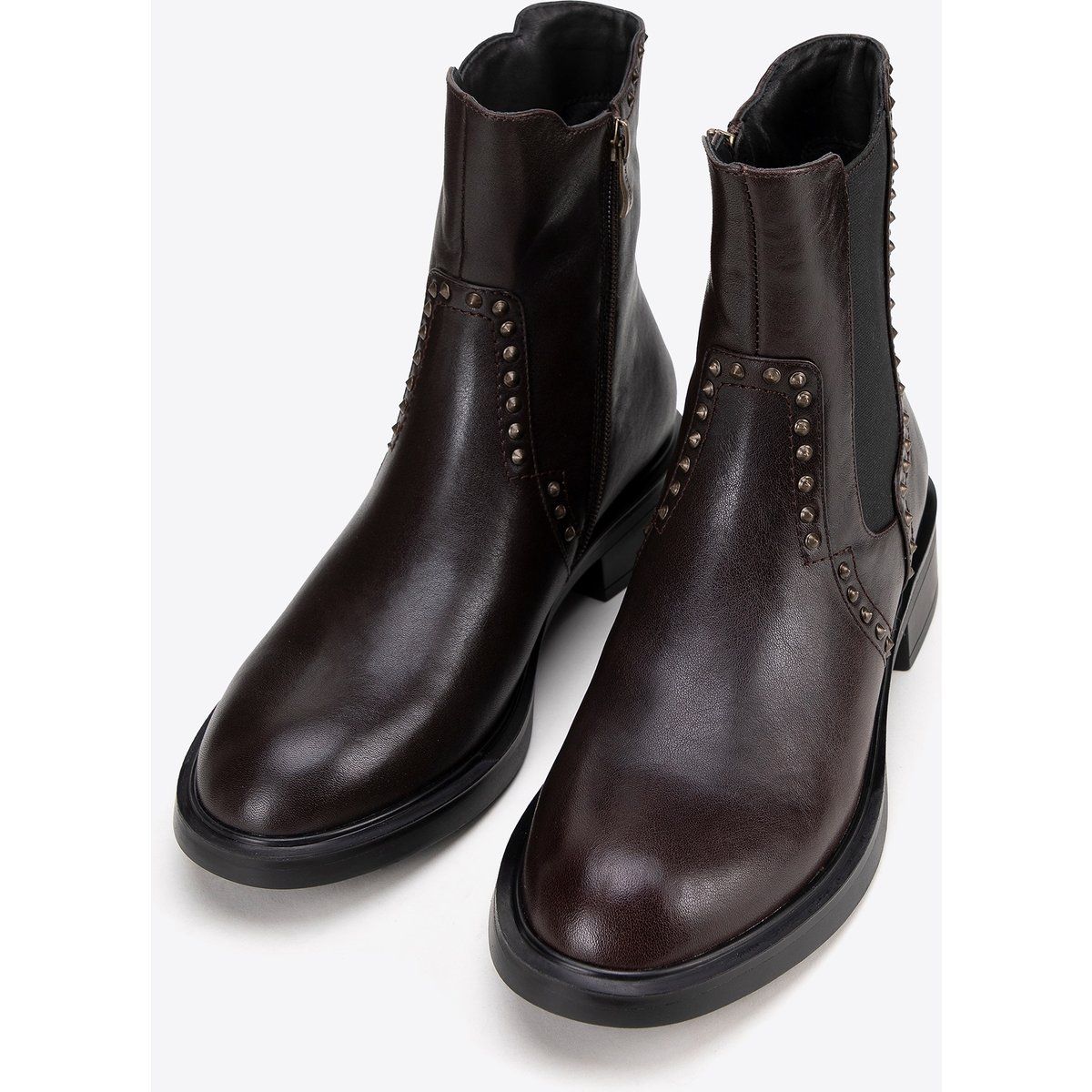 Leder Chelsea Boots mit Nieten