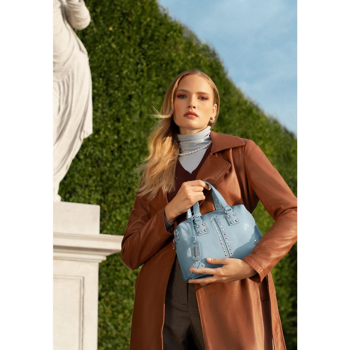 Elegante Satchel-Tasche mit Nieten