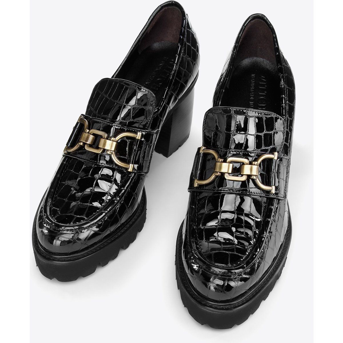 Lack-Loafer mit Kroko-Prägung