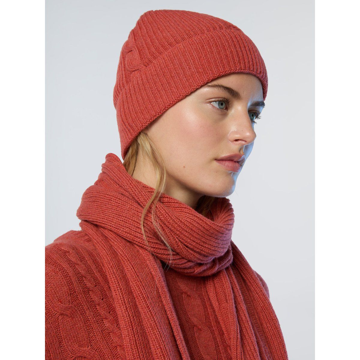 Beanie aus Kaschmirmischung mit Zopfmuster
