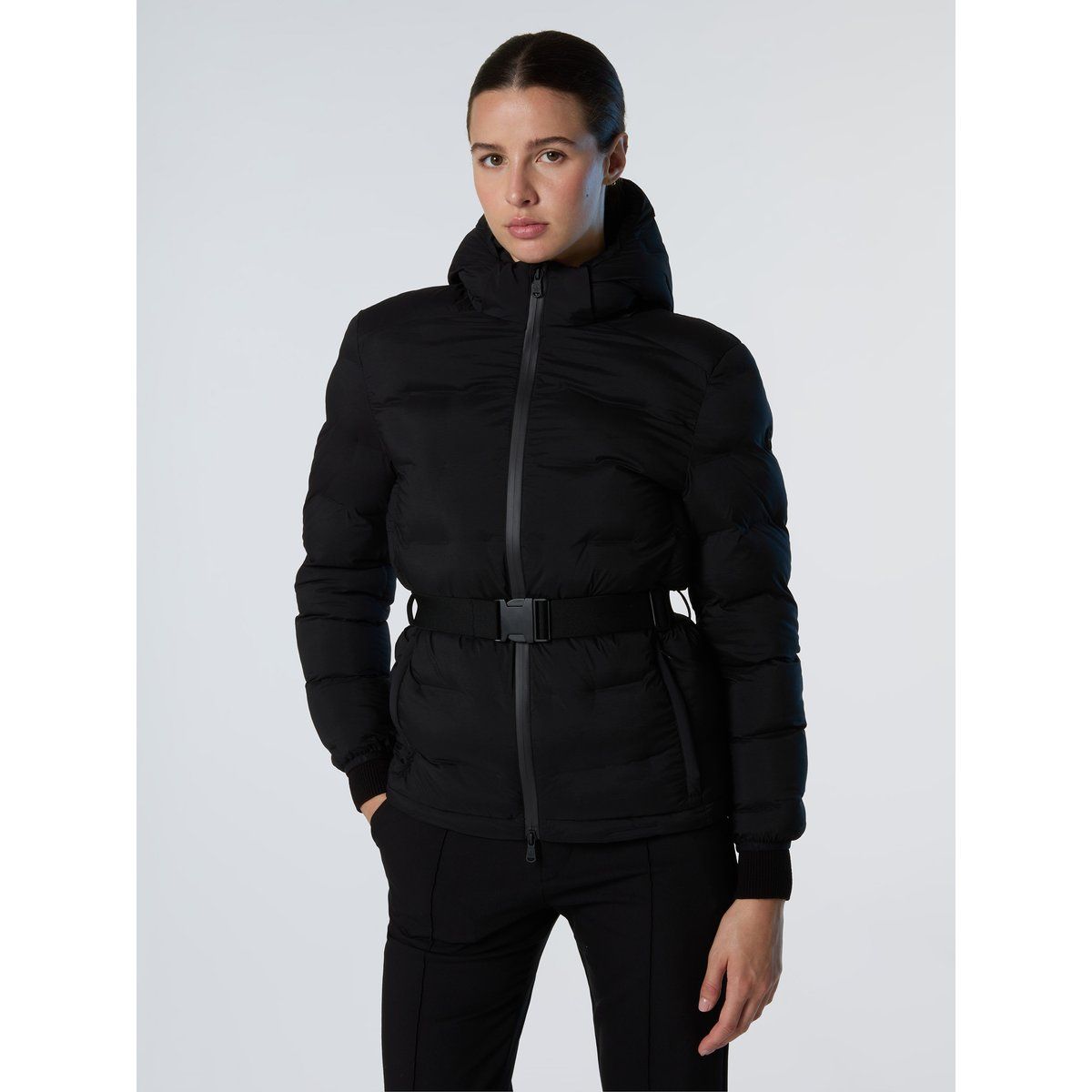 Wattierte Kapuzenjacke mit Gürtel