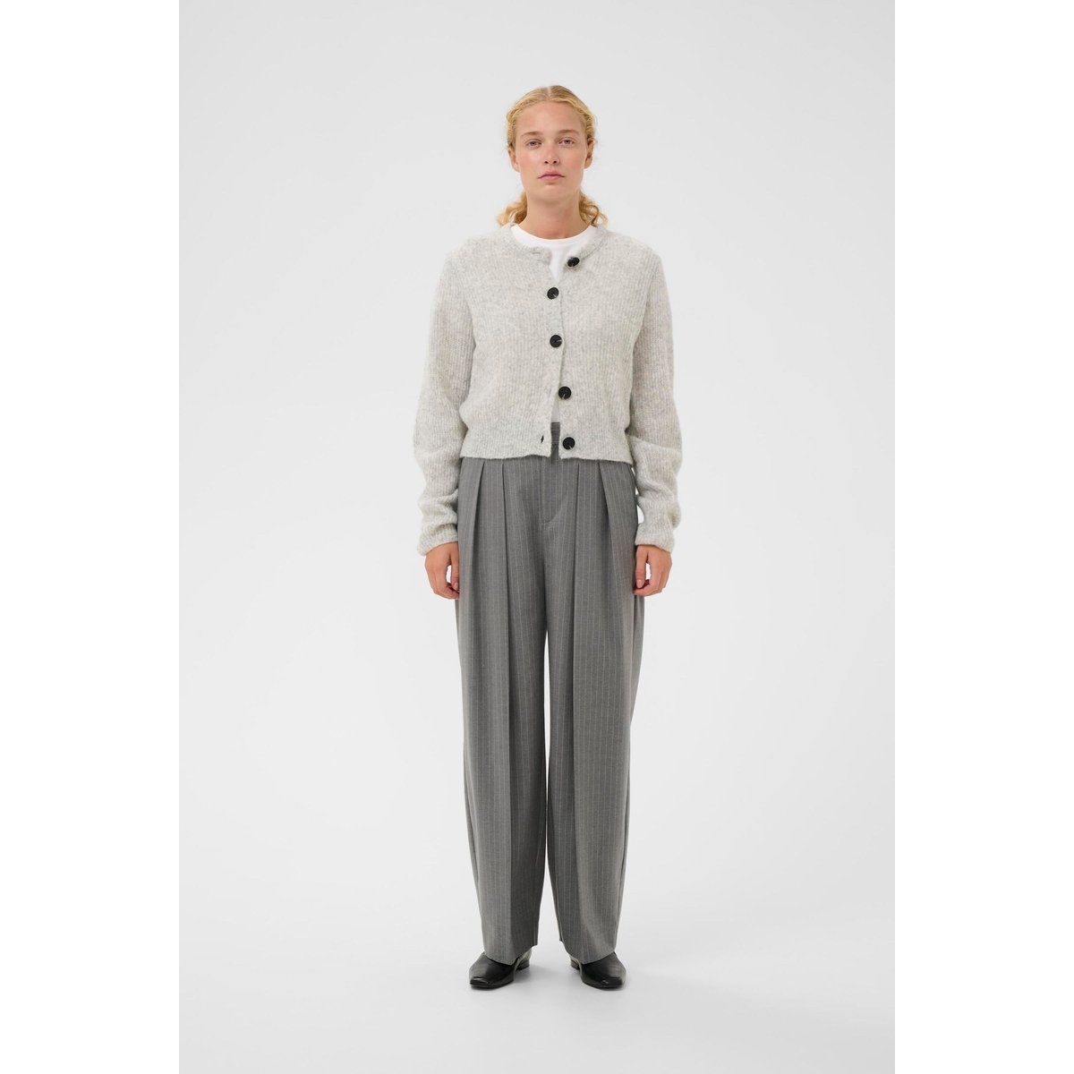 Kurzer Cardigan mit weicher Struktur