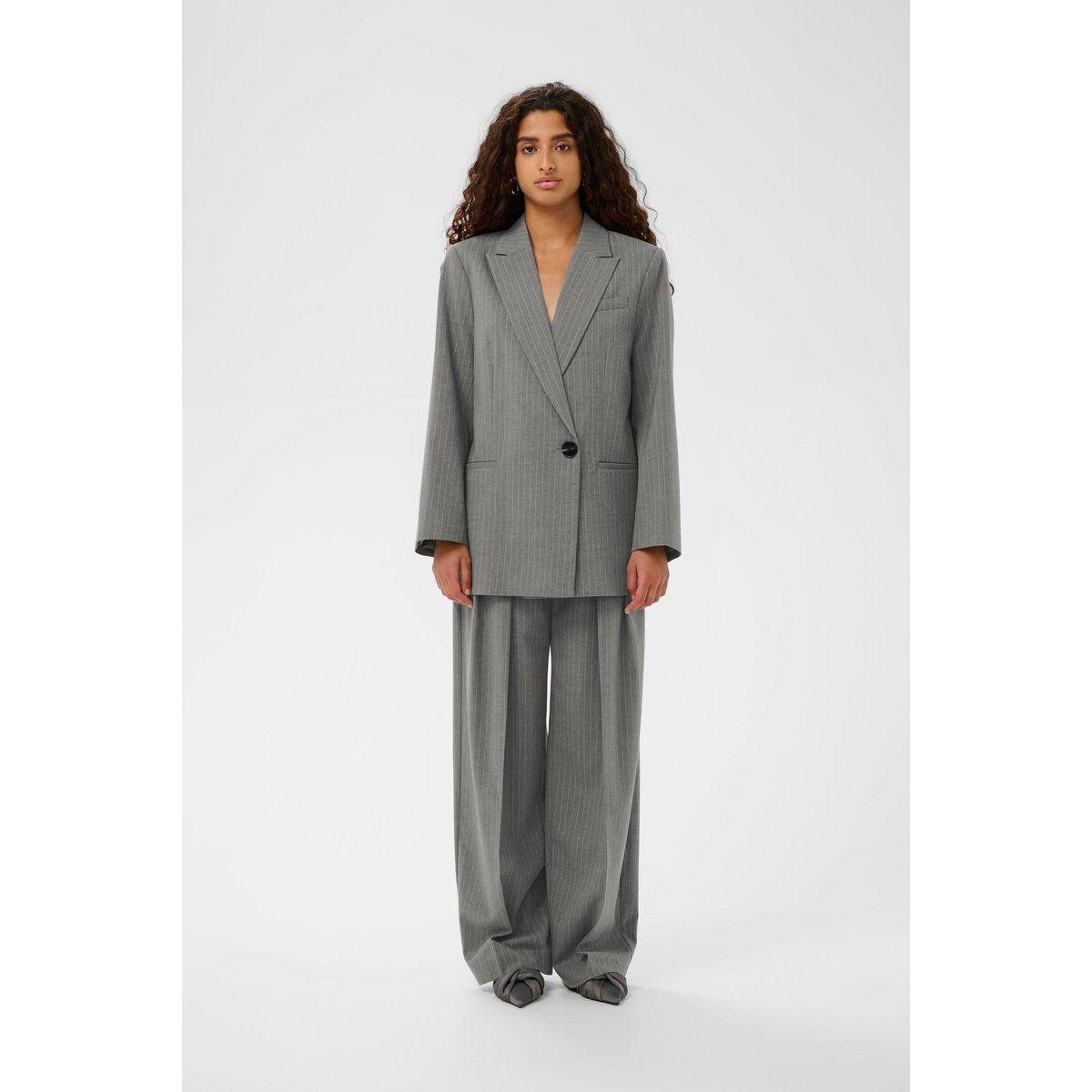 Oversized Nadelstreifen-Blazer im Baggy-Schnitt