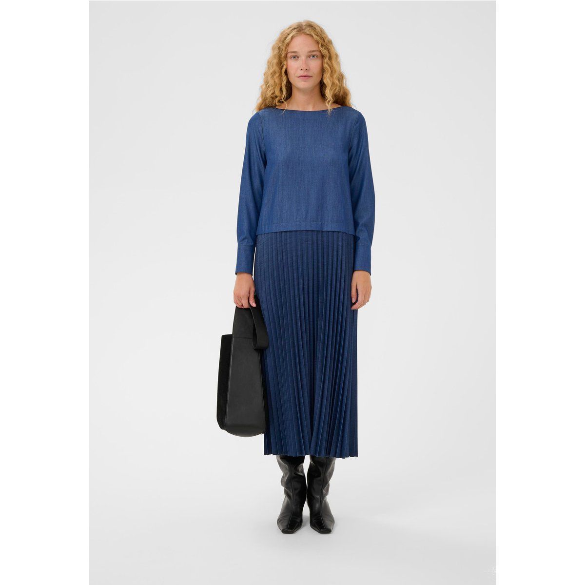 Locker geschnittenes Plissee-Midikleid in Jeansoptik