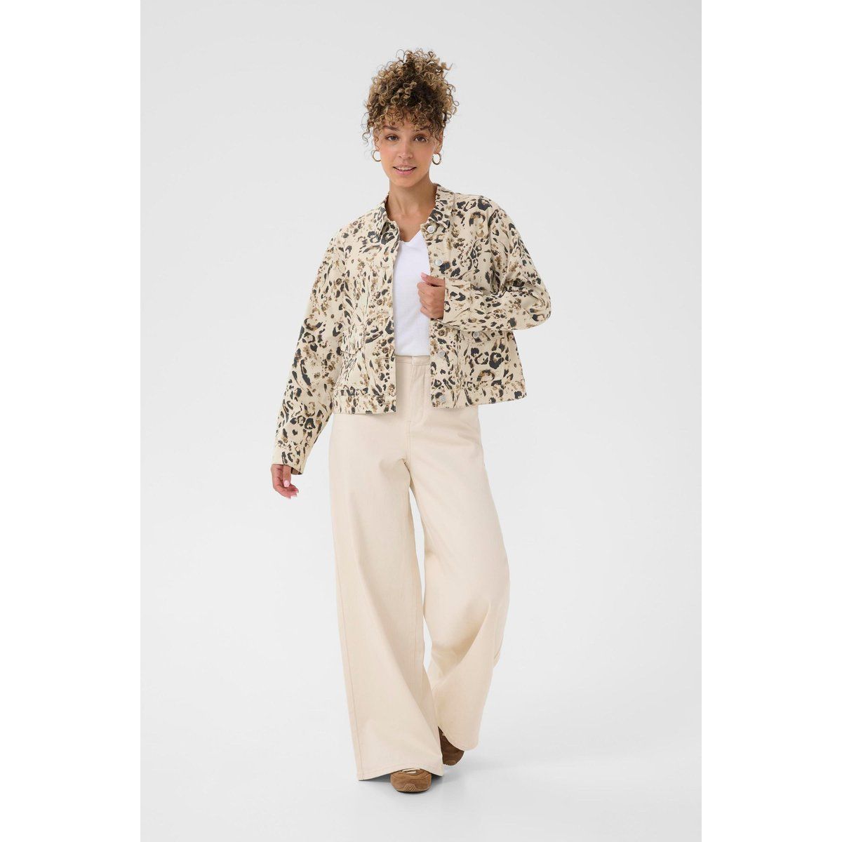 Lockere Denimjacke mit Leopardenmuster