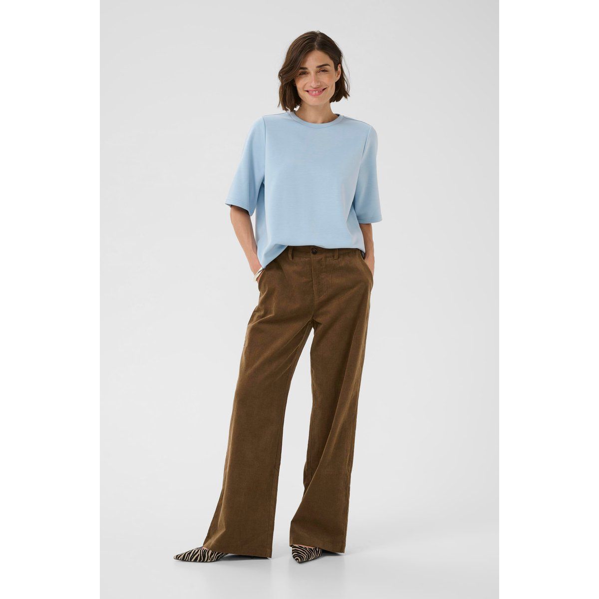 Weit geschnittene Cordhose