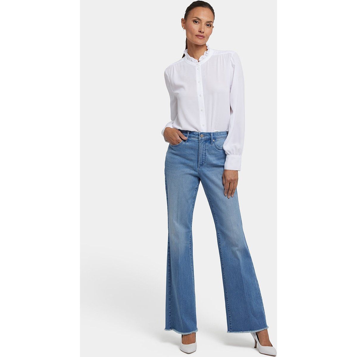 High-Rise Schlagjeans mit offenem Saum