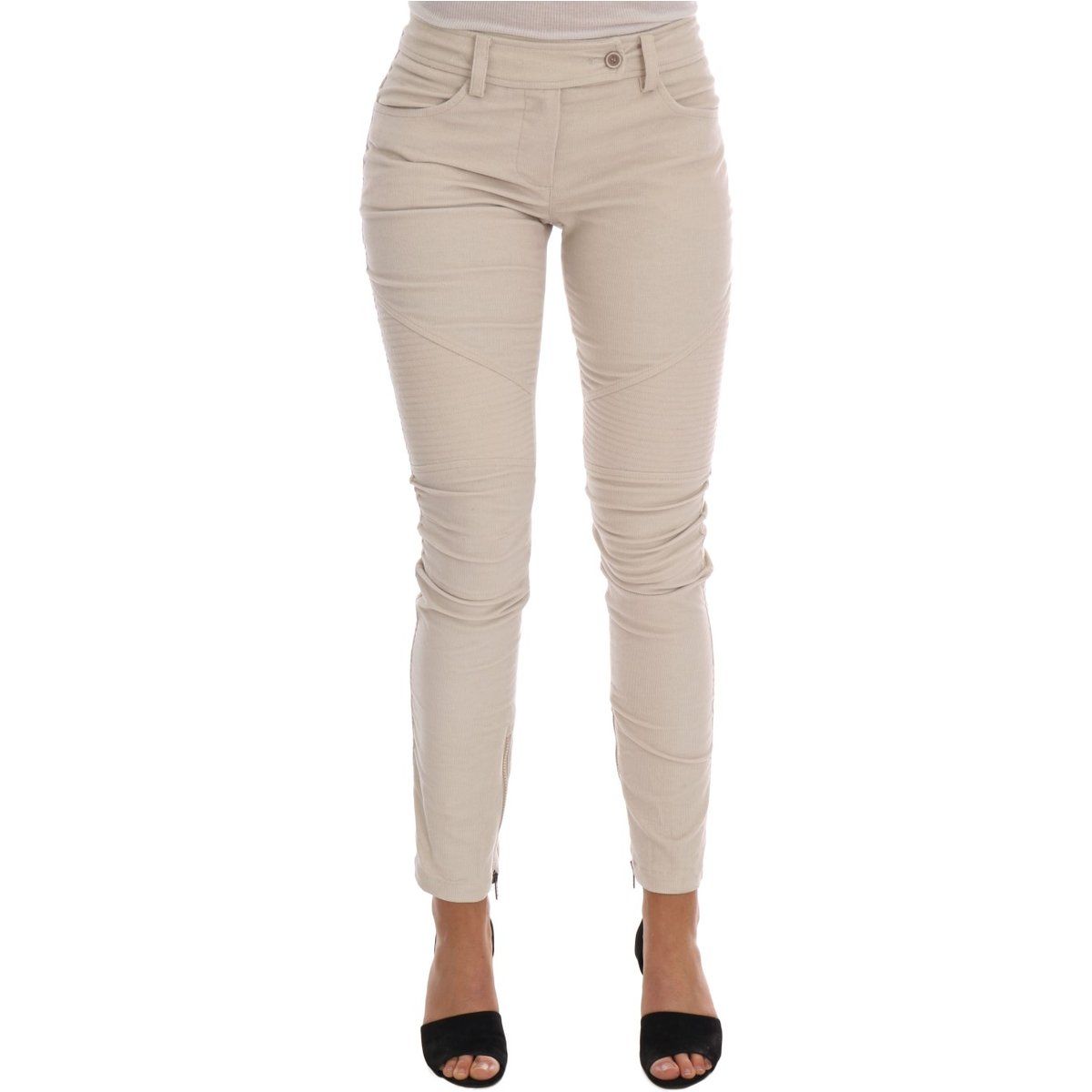 Schmale Cordhose im Biker-Stil