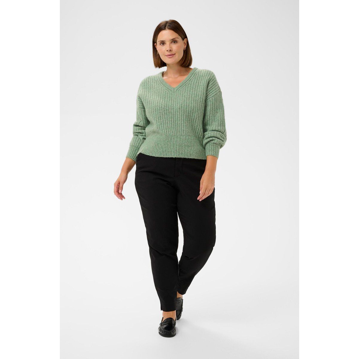 Strukturierter Grobstrickpullover mit V-Ausschnitt