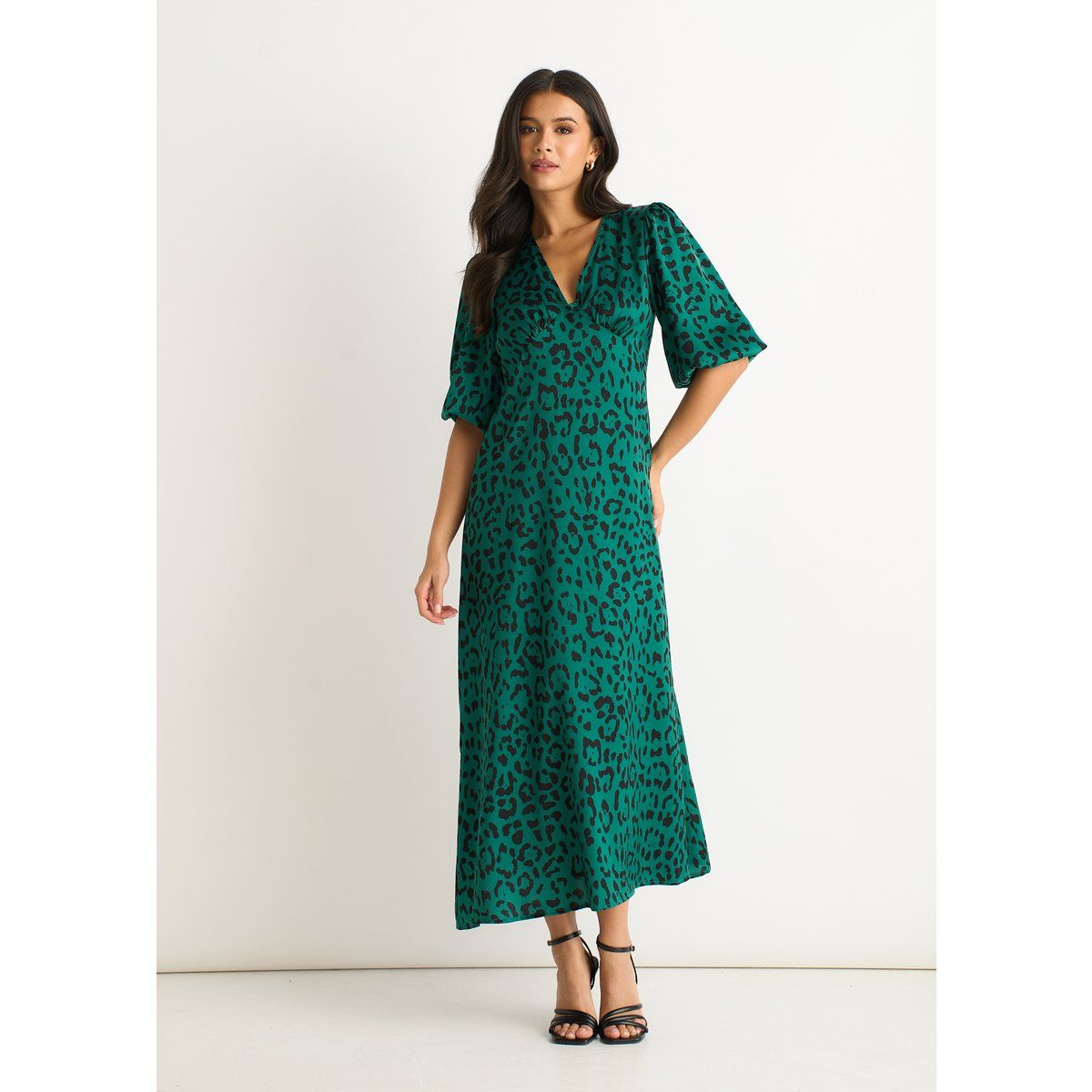 Satin-Midikleid mit Leopardenmuster