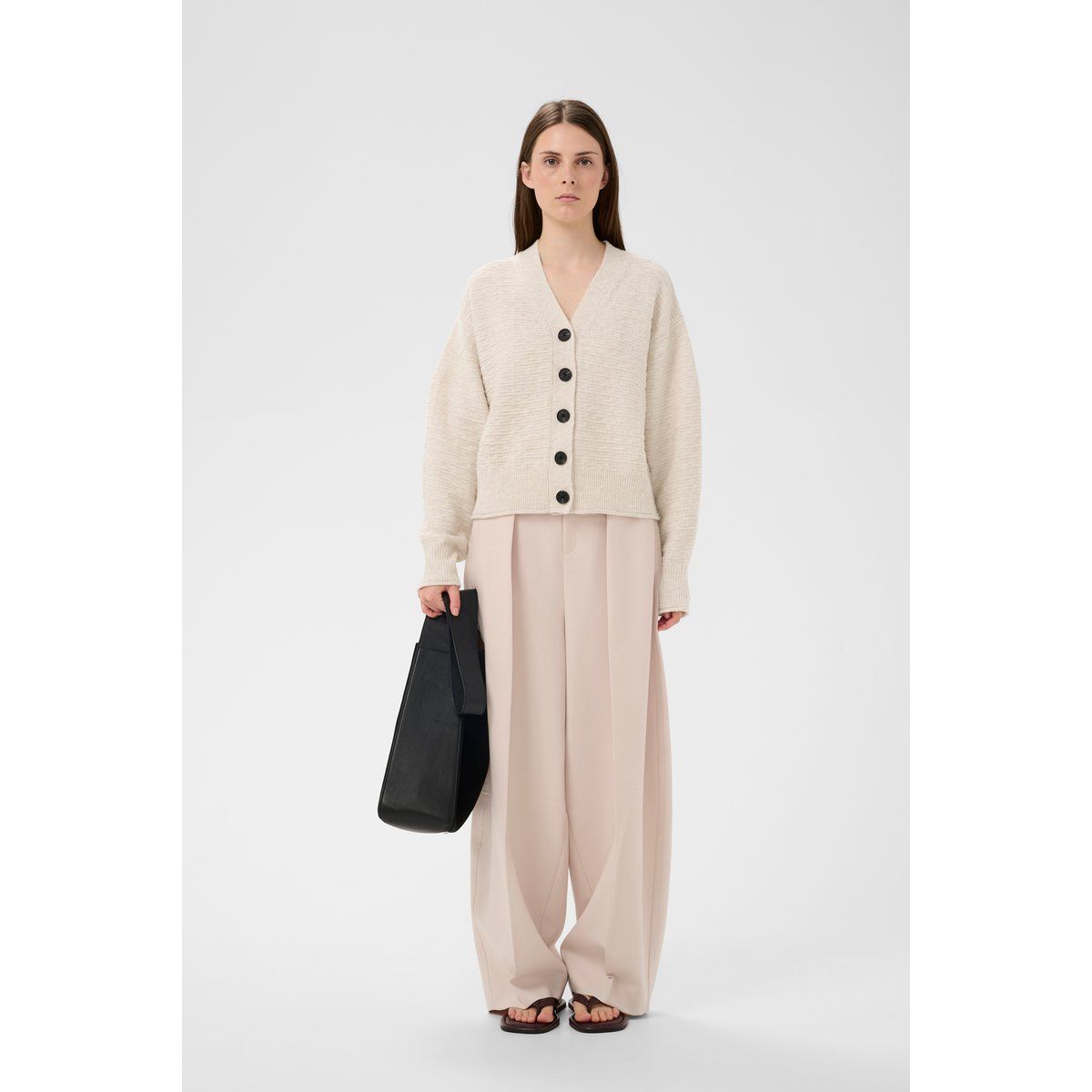 Cardigan mit V-Ausschnitt und Strickstruktur