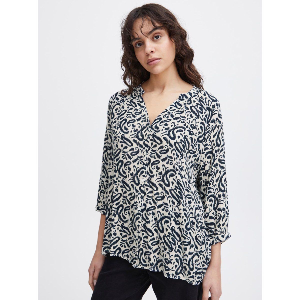 V-Ausschnitt Bluse mit Paisleymuster