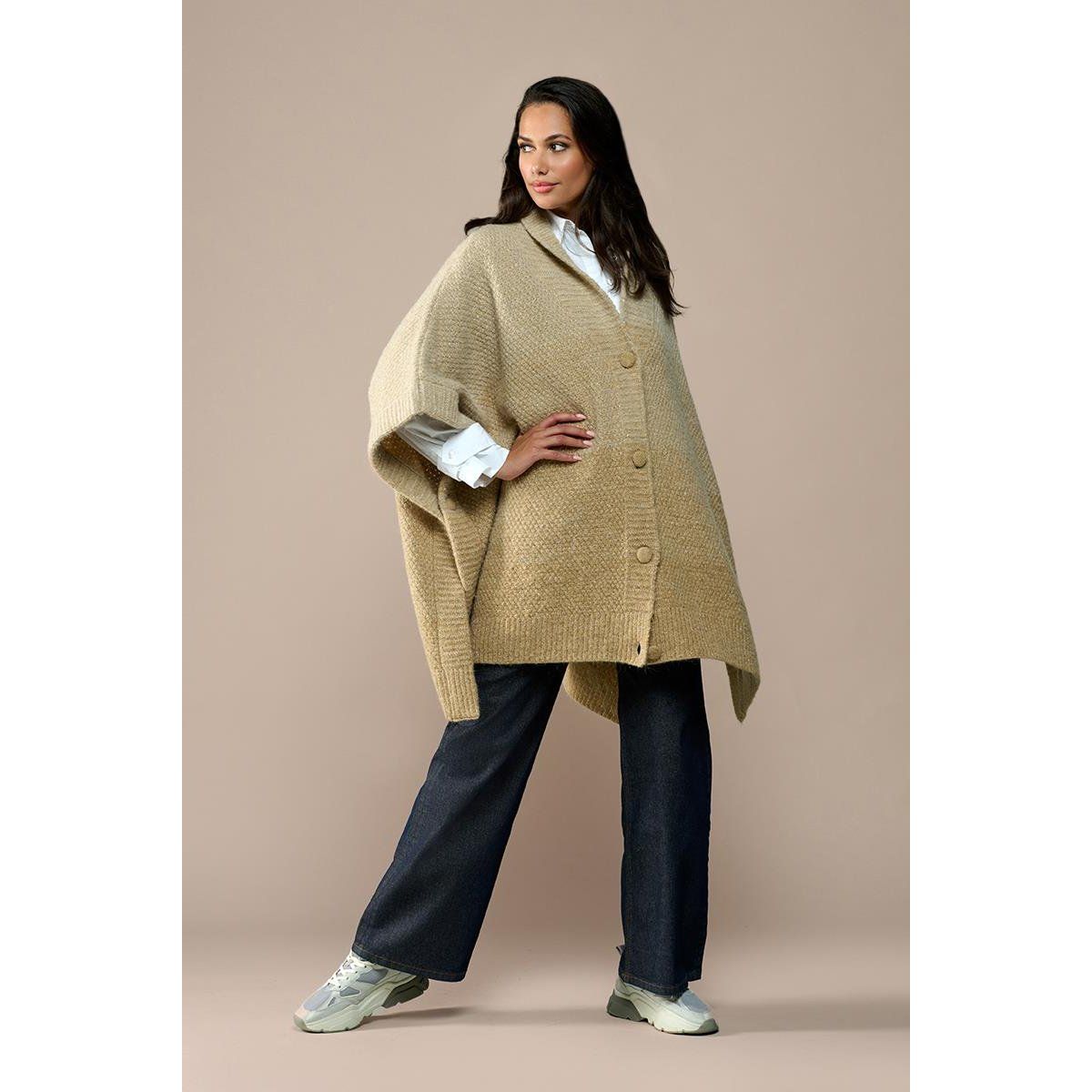 Grobstrick-Poncho mit Ombré-Effekt