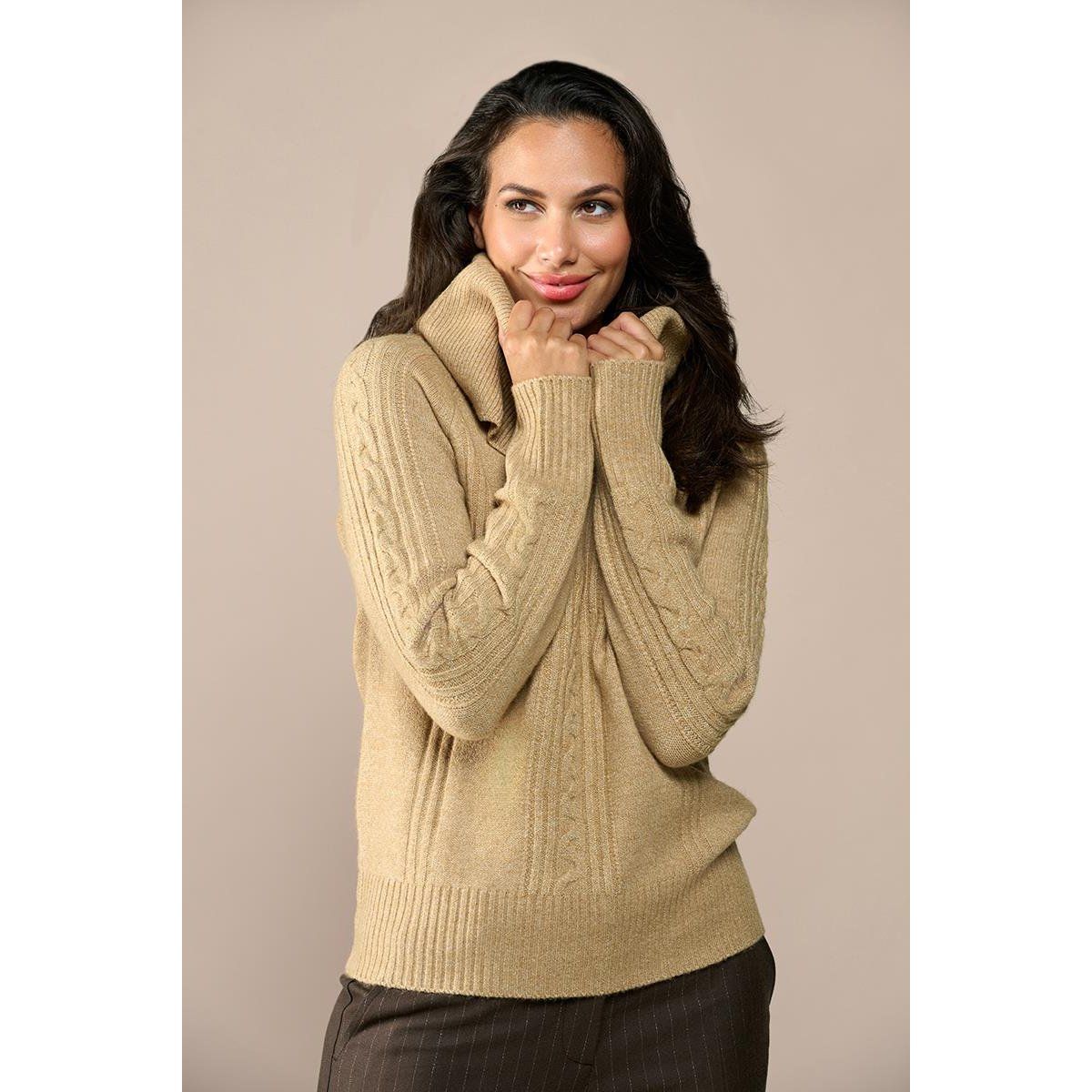 Schimmernder Zopfmuster-Pullover mit abnehmbarem Kragen