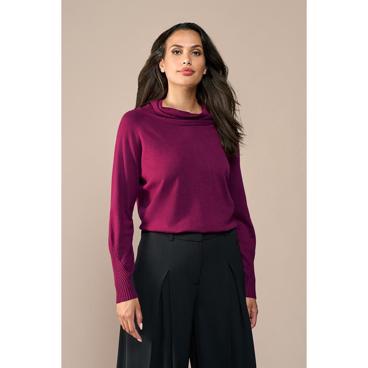 Eleganter Strickpullover mit Wasserfallausschnitt