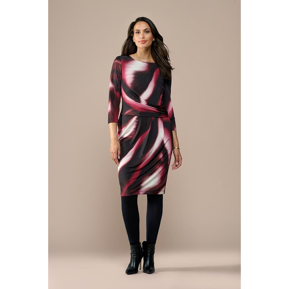 Grafisch Bedrucktes Kleid mit Wickeldetail