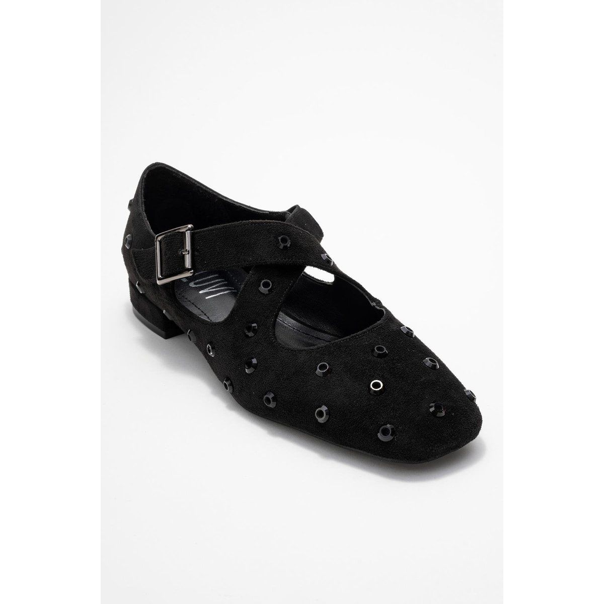 Mary Janes mit Kreuzriemen und Nieten