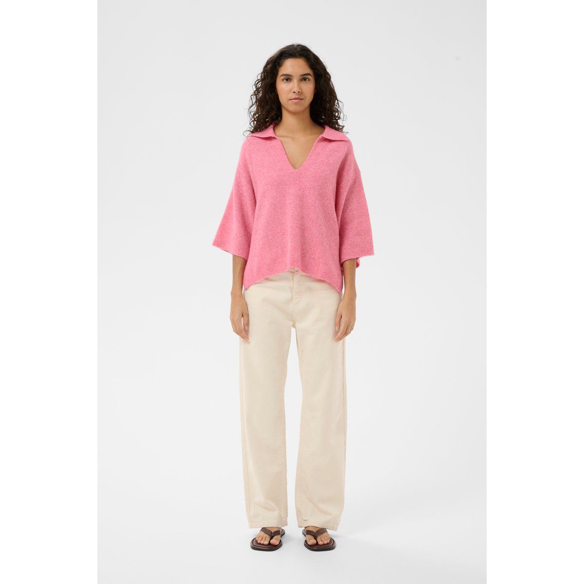 Oversize Polo-Stricktop mit weiten Ärmeln