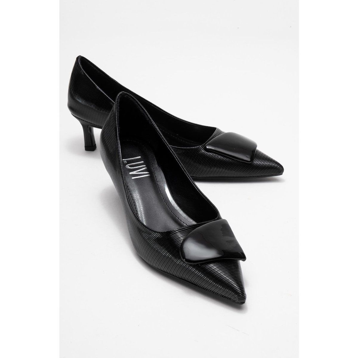 Pumps mit spitzer Zehenpartie