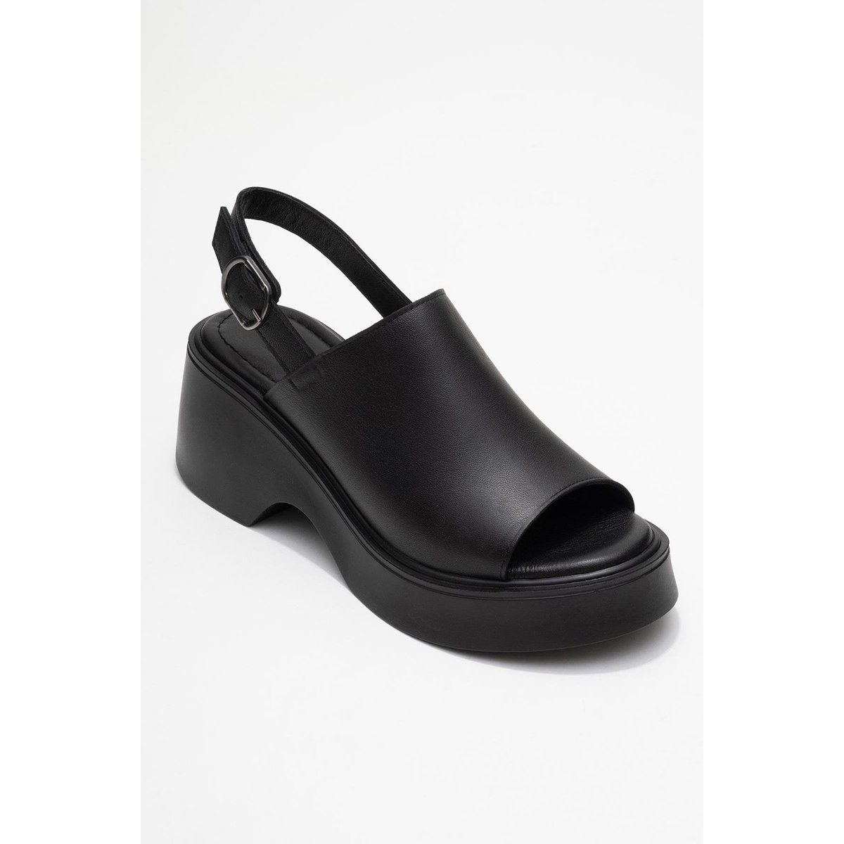 Minimalistische Nappa-Leder Keilsandalette
