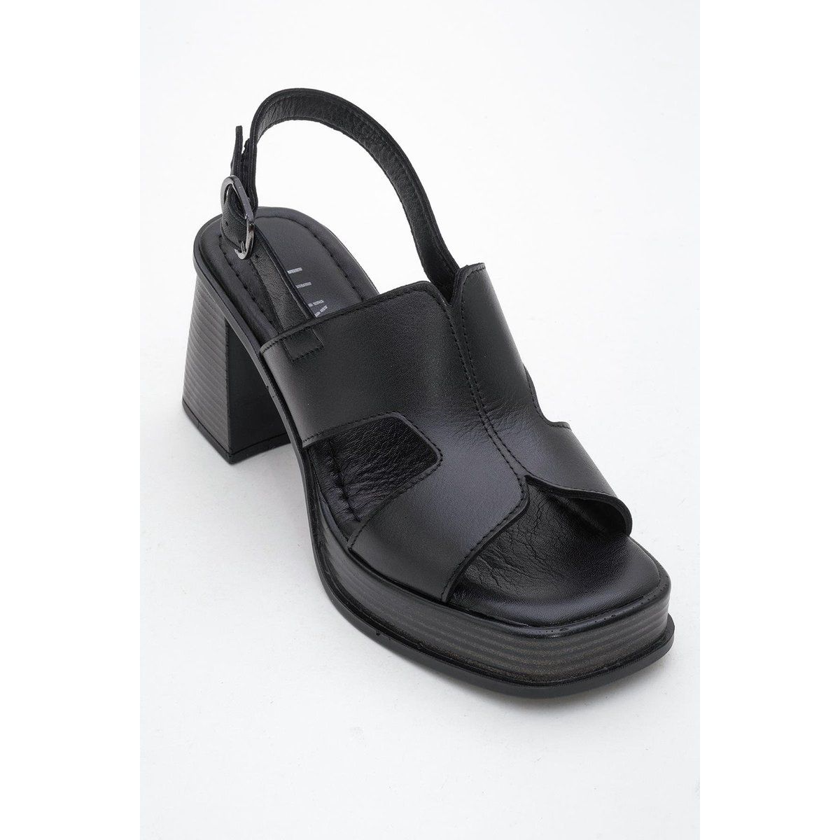 Schicke Plateausandalen aus Nappaleder