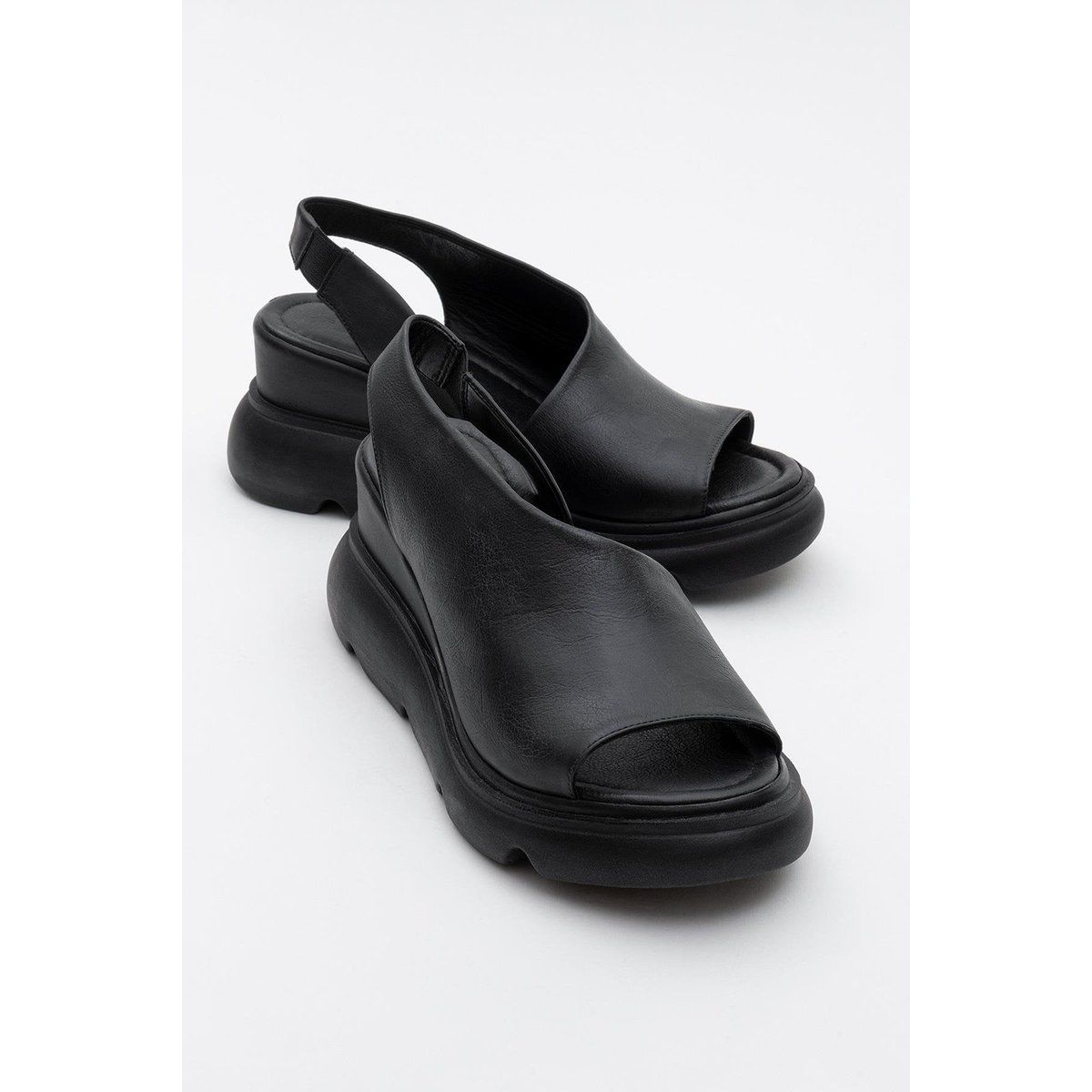 Chunky Slingback-Sandale mit Keilabsatz