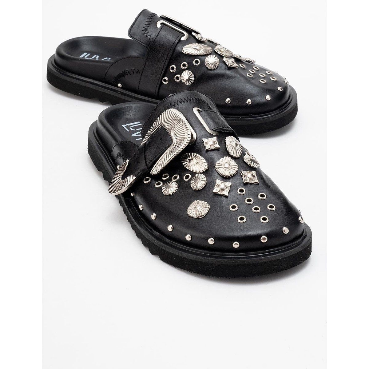 Leder-Mules mit Nieten und Western-Schnalle