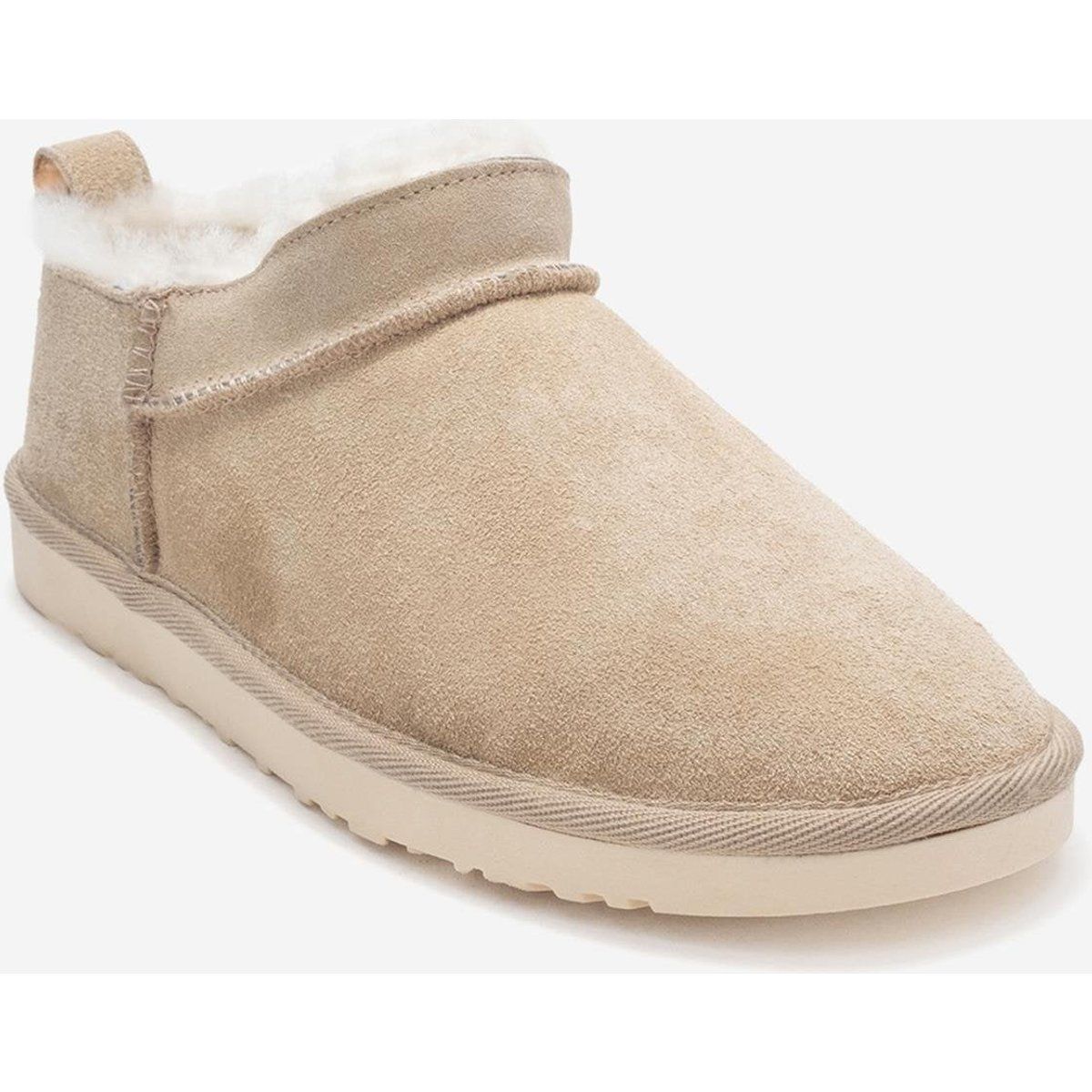 Gefütterte Stiefeletten aus Wildleder