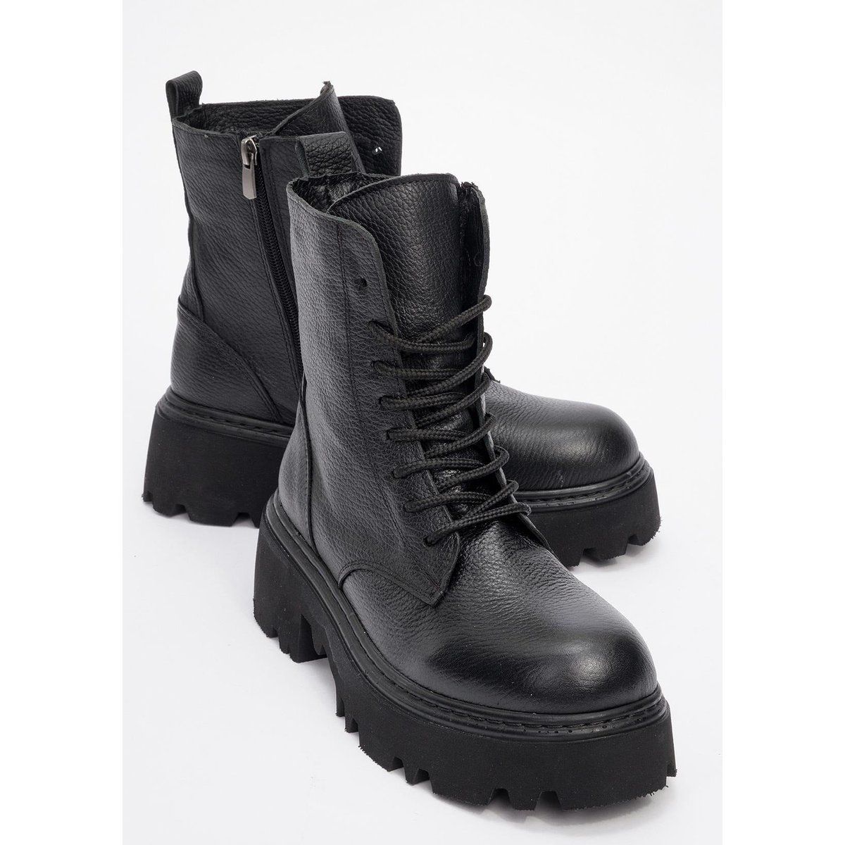 Robuste Schnürstiefel aus Leder