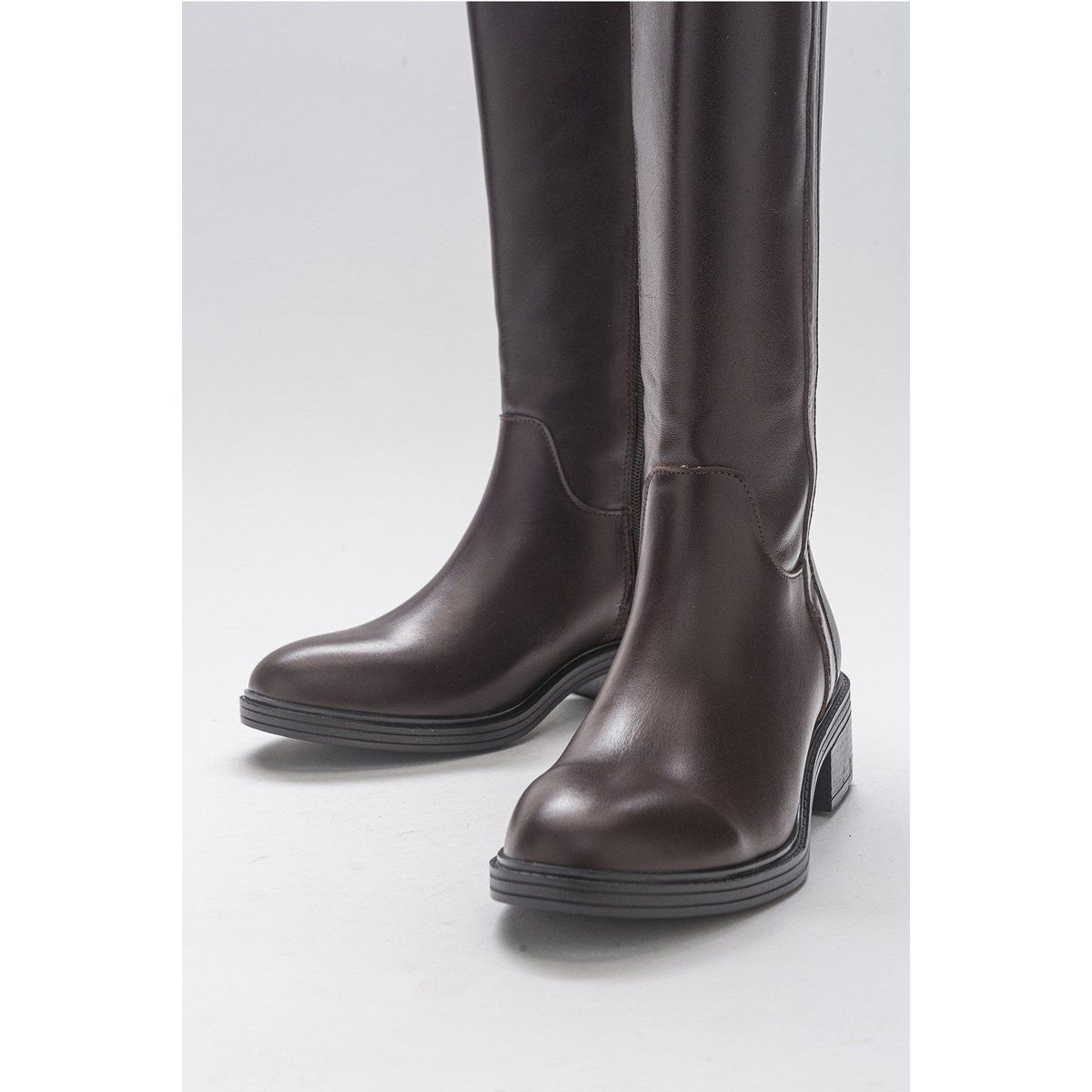 Klassische kniehohe Lederstiefel