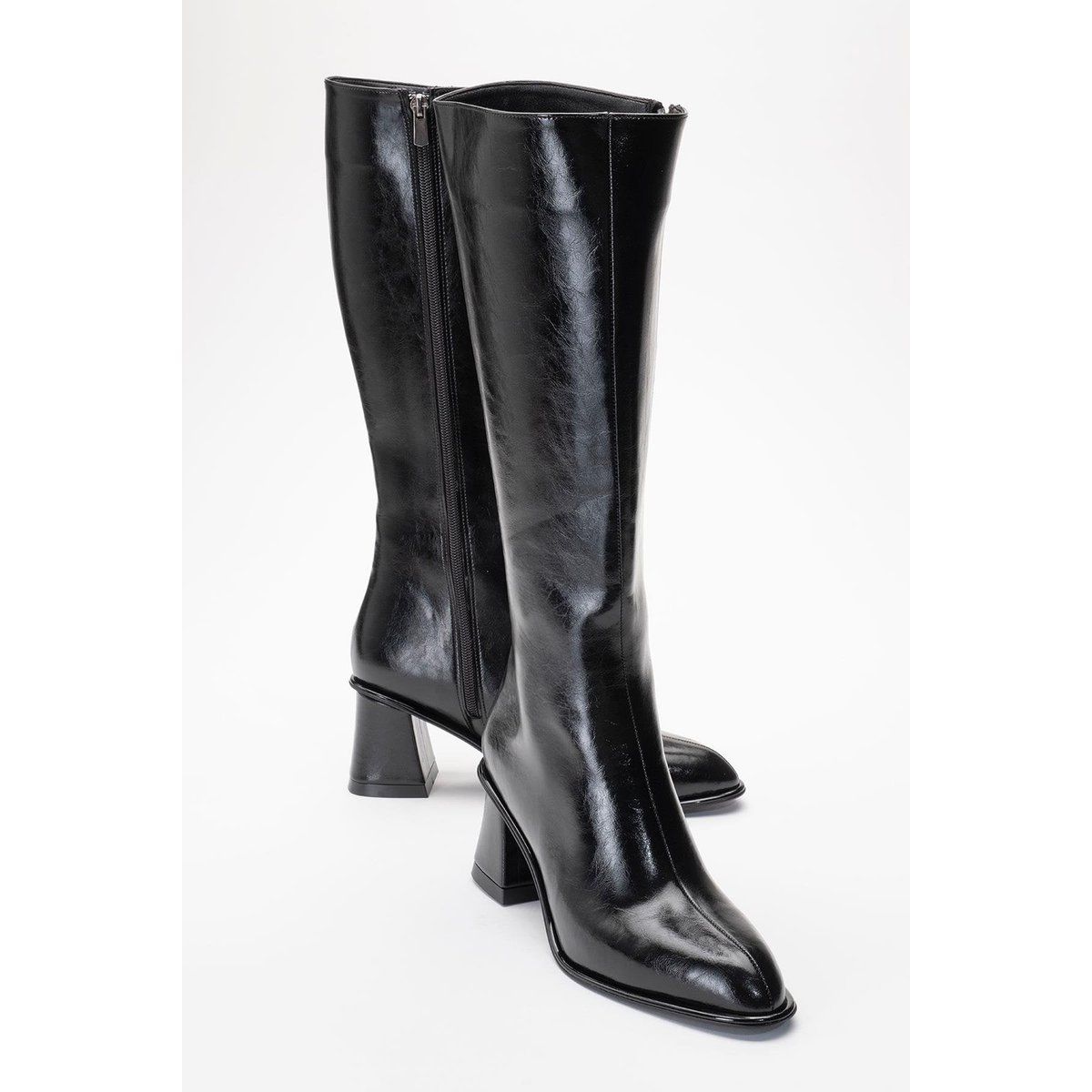 Minimalistische Kniehohe Stiefel mit Blockabsatz