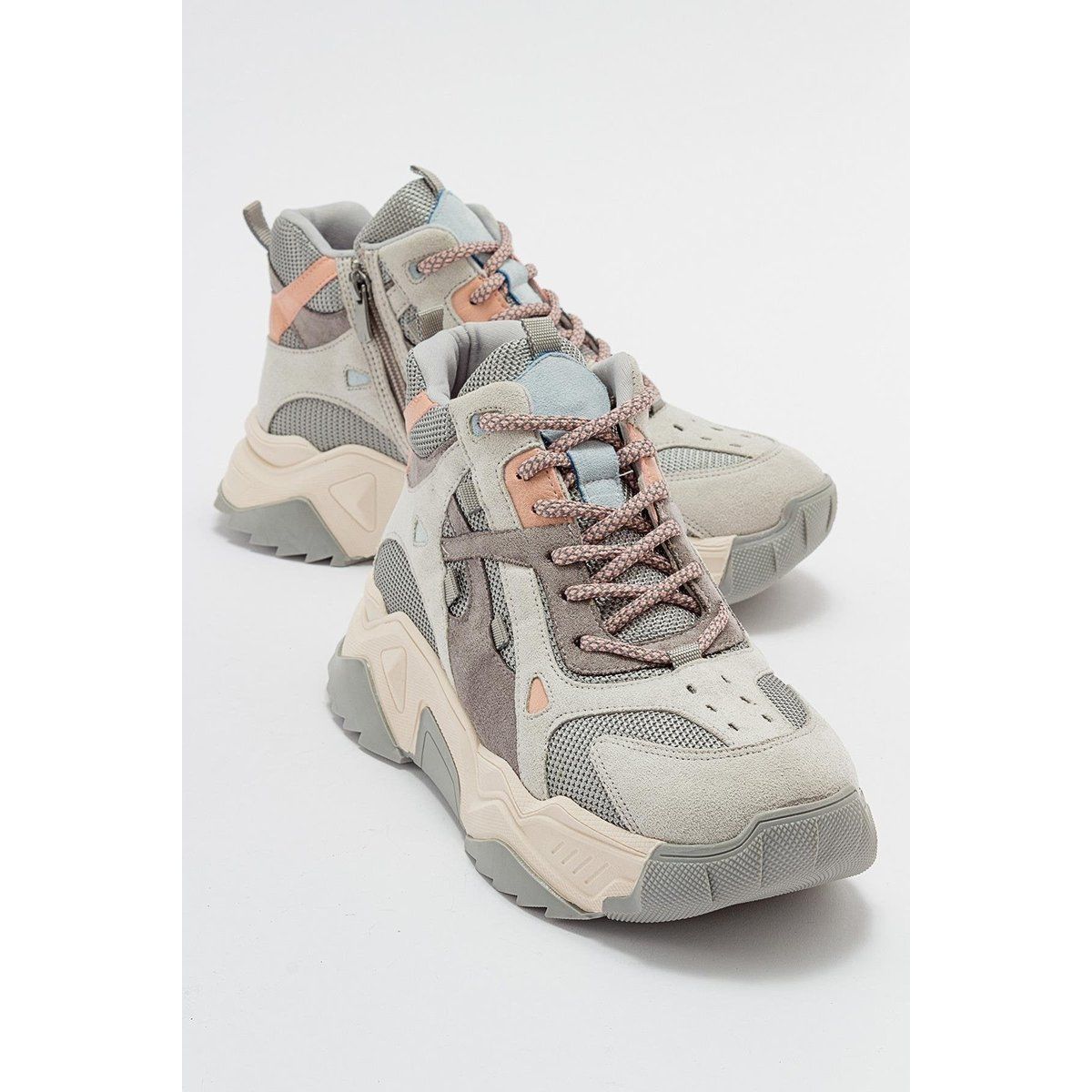 Plateau-Sneaker-Stiefel mit Mesh-Einsätzen