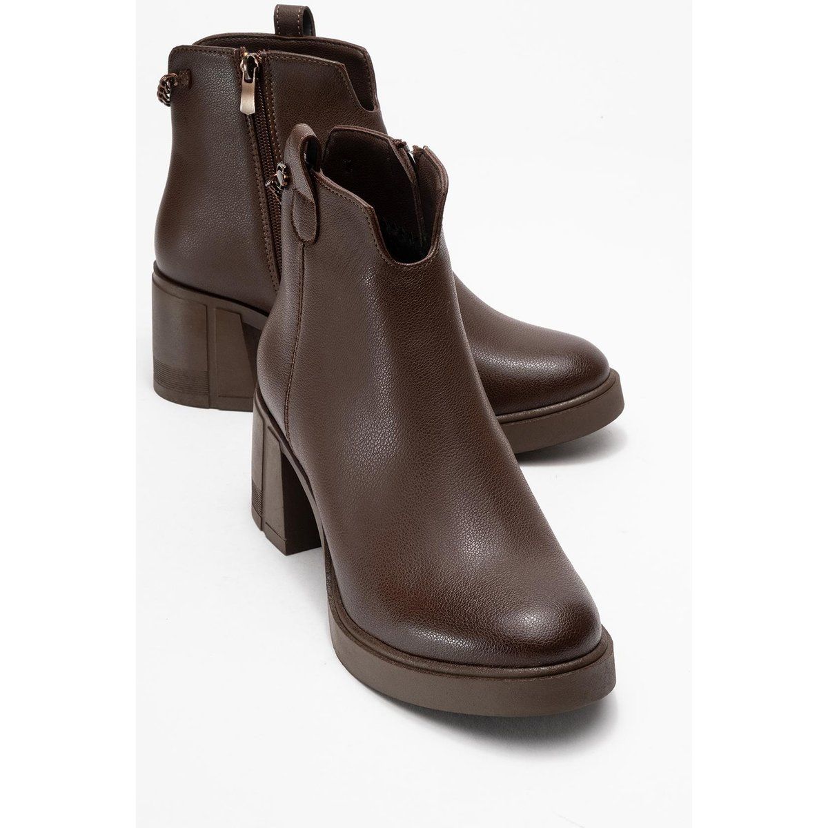 Chunky Ankle Boots mit Kette