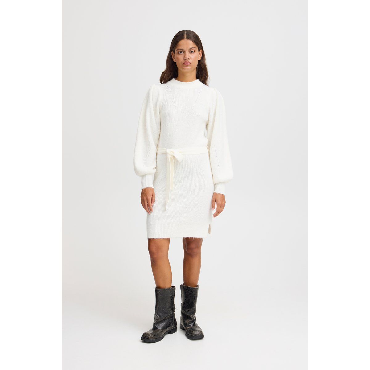 Weiches Strickkleid mit Ballonärmeln