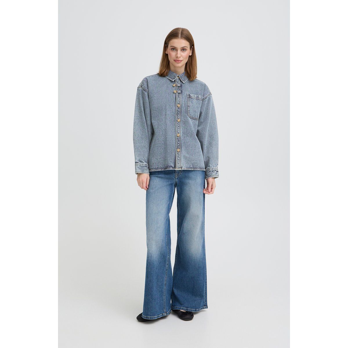 Lockere Denim-Hemdjacke im Relaxed Fit
