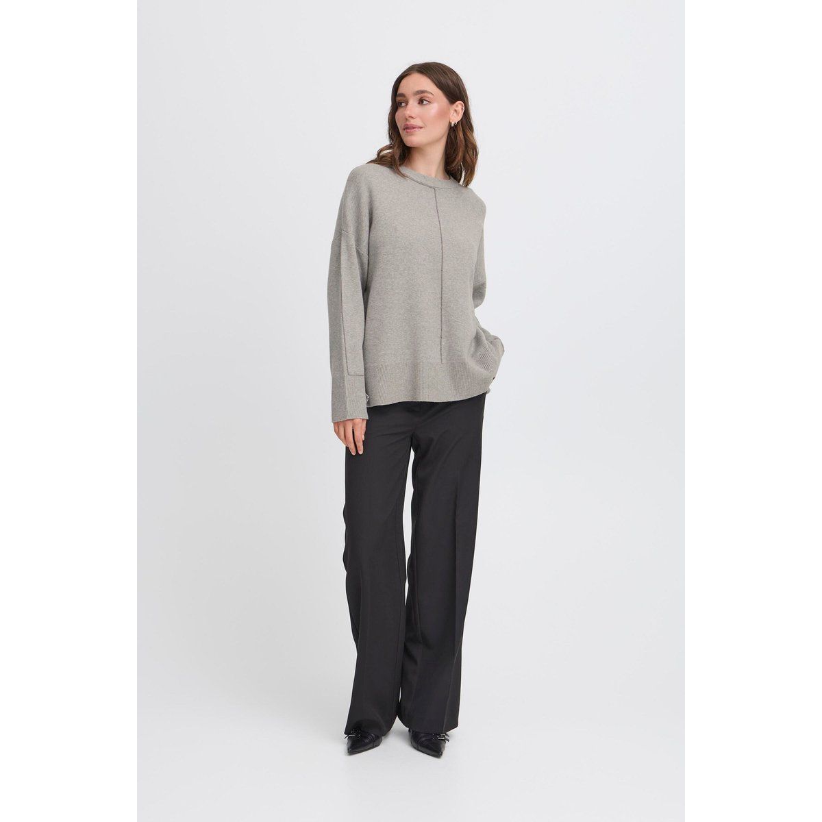 Lockerer Strickpullover mit Mittelnaht