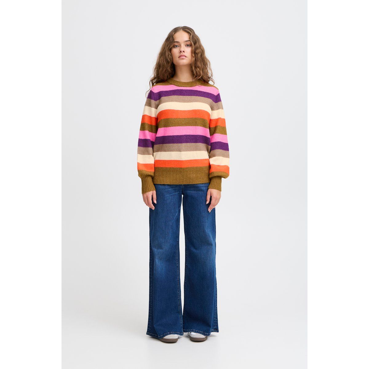 Lockerer Pullover mit Blockstreifen