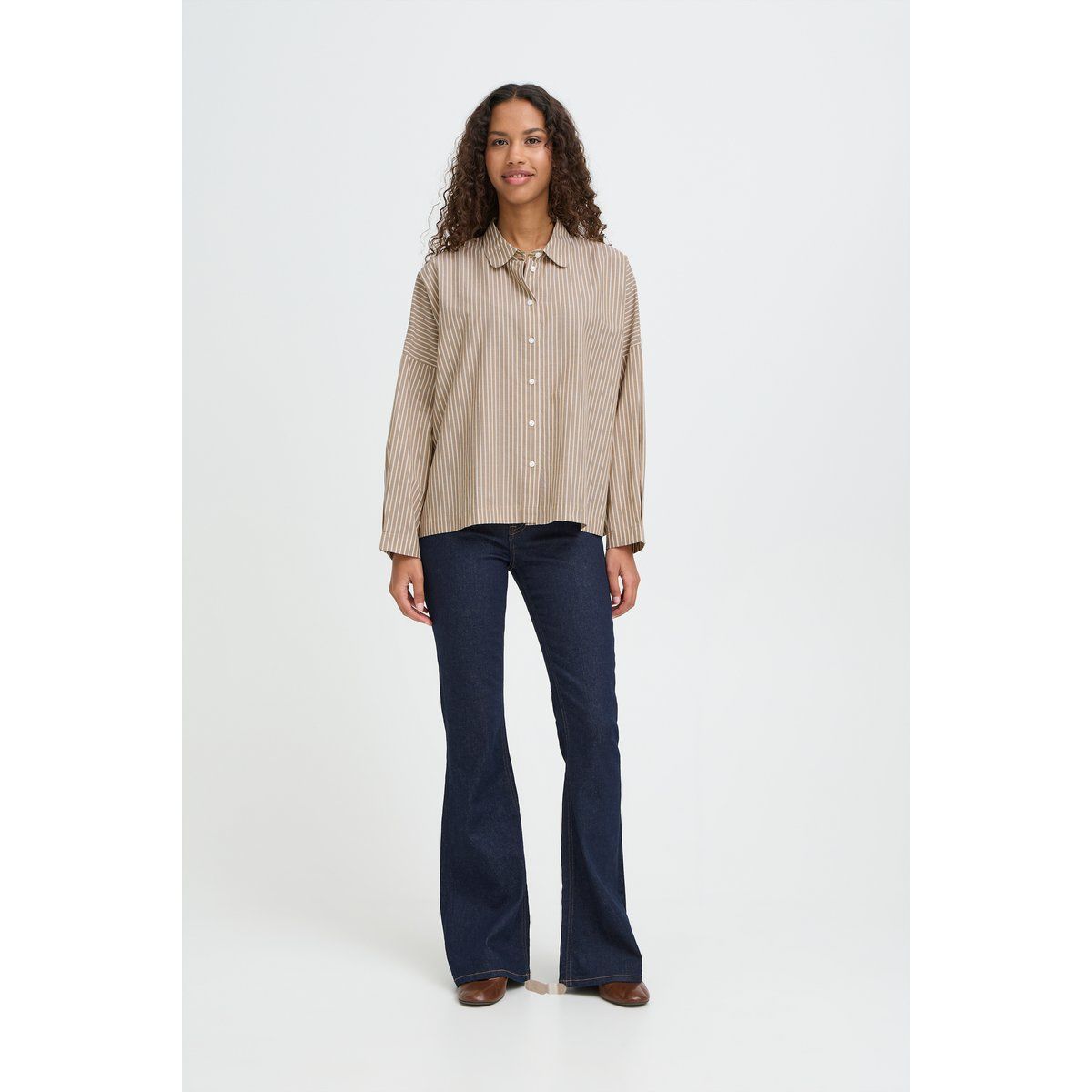 Gestreiftes Oversize-Hemd mit Knopfleiste